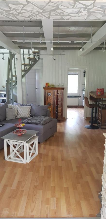 Gemuetliches Ferienhaus In Seenaehe Sewekow Exterior foto